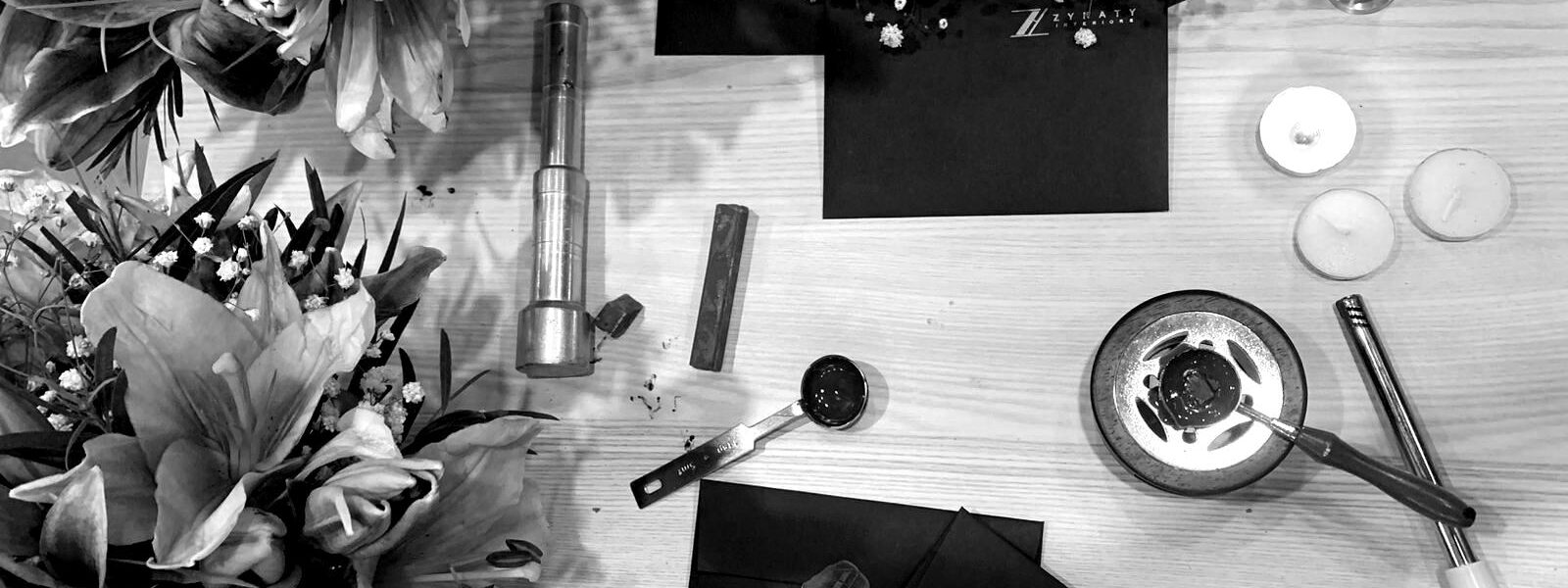 cc65b1b9-f75b-4477-a6d7-0f0829de2c05-blackwhite